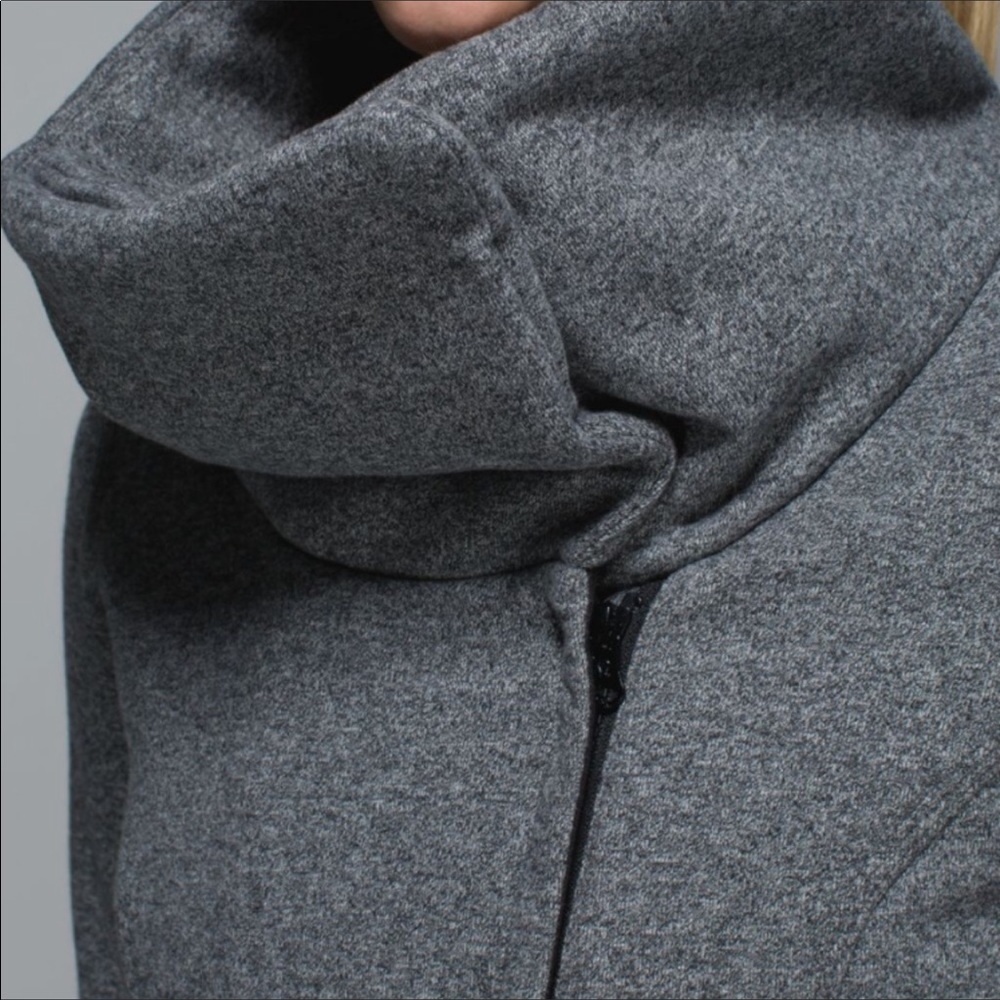 Lululemon jacket - Picture 3 of 5